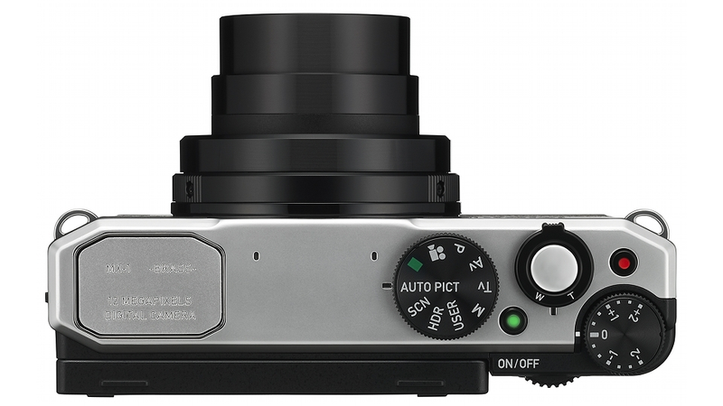 Illustration for article titled Pentax MX-1: This Camera's "Retro" Style Might Be Past Its Prime